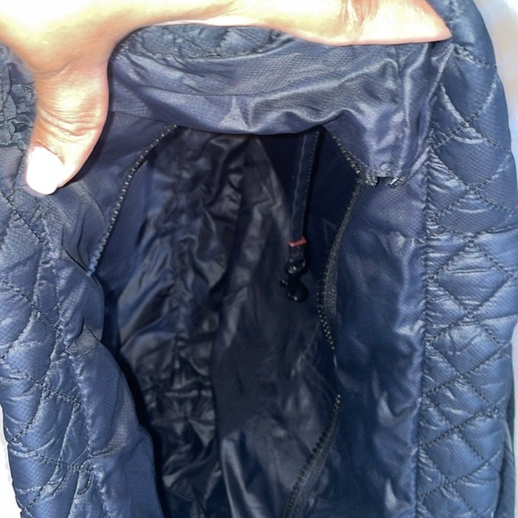 MZ Wallace Women’s, Medium METRO TOTE Quilted Handbag, Black. Like new. - Picture 5 of 5